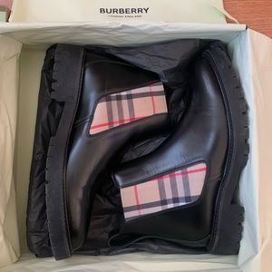 Authentic Burberry Check Leather Chelsea Boots